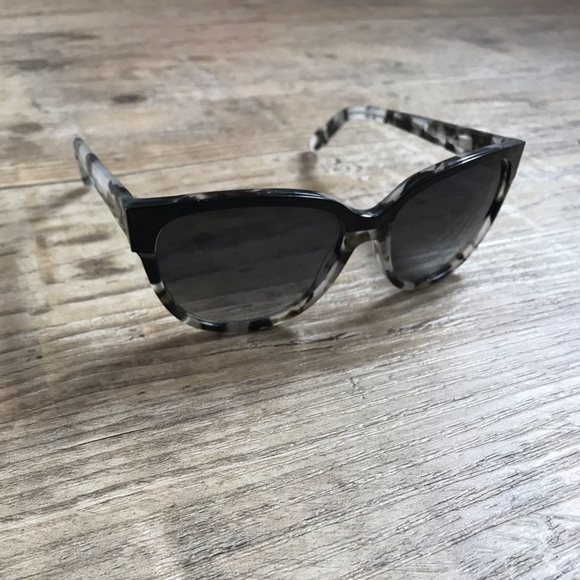 Kate Spade Sunglasses - Picture 4 of 8